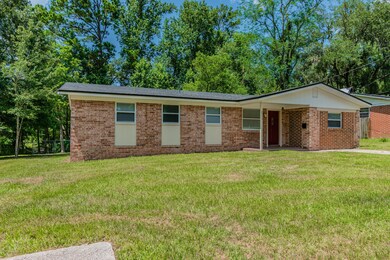 2735 Leonid Rd, Jacksonville, FL 32218 - photo 3