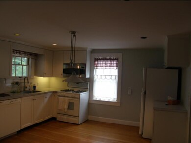 90 Hills Ferry Rd, Nashua, NH 03064 - photo 4
