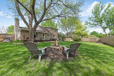 1304 Oconto Ct, Naperville, IL 60564 - photo 5