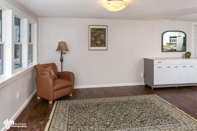 1410 Richardson Drive-print-003-Living R