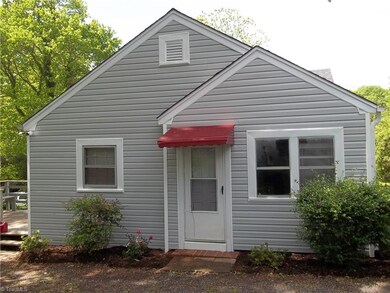 1403 Winslow Ave, Asheboro, NC 27205 - photo 3