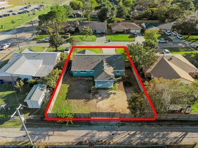 2106 22nd Ave N, Texas City, TX 77590 - photo 4