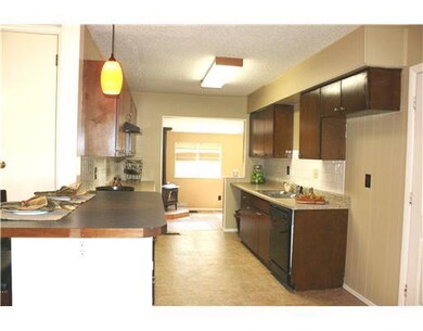 2 Lancaster Dr, Bella Vista, AR 72715 - photo 5