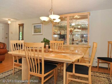 926 Middlebridge Rd, Wakefield, RI 02879 - photo 7