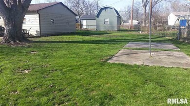 3219 Clover Hills Dr, Bettendorf, IA 52722 - photo 4