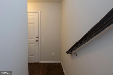 16866 Porters Inn Dr unit 44, Dumfries, VA 22026 - photo 5