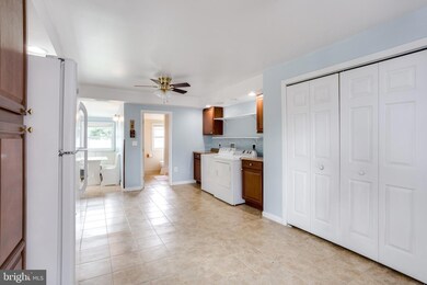 2513 S Snyder Ave, Sparrows Point, MD 21219 - photo 5