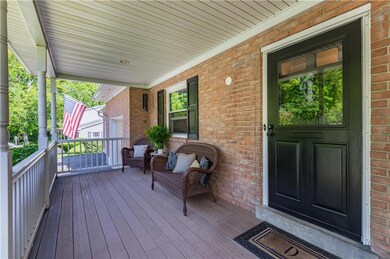 729 Redfern Ln, Bethlehem, PA 18017 - photo 3