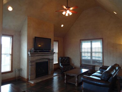 1424 N Rich Hill Cir, Nixa, MO 65714 - photo 3