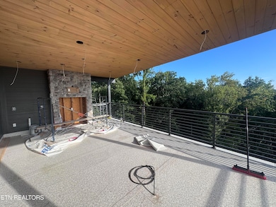 717 Moccasin Way, Pigeon Forge, TN 37863 - photo 4