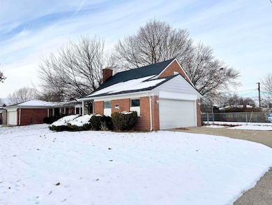 12531 Common Rd, Warren, MI 48093 - photo 2