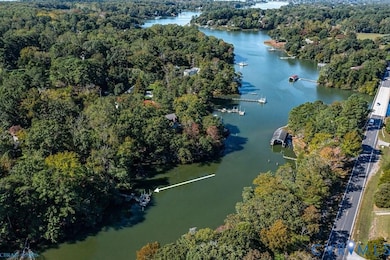 70 Currell Cove Ln, White Stone, VA 22578 - photo 2