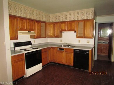 19126 Three Oaks Rd, Three Oaks, MI 49128 - photo 4