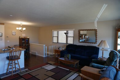 7133 Juniper (26)