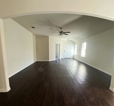 223 Garden Grove Dr, Waxahachie, TX 75165 - photo 2