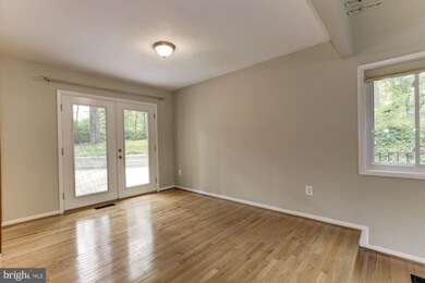 11809 Tree Fern Ct, Reston, VA 20191 - photo 7