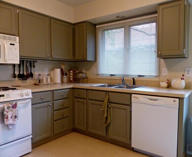 Kitchen 1