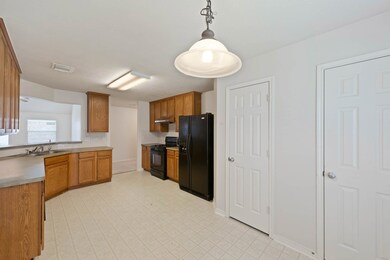 3410 Dorsey Ln, Pearland, TX 77584 - photo 6