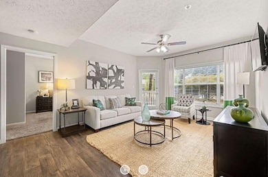 7150 W Peachtree Dunwoody Rd unit 1039, Atlanta, GA 30328 - photo 6