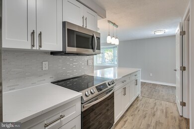 6669 Buttonhole Ct, Columbia, MD 21044 - photo 5