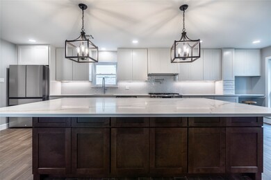 5055 Fallen Oaks Dr, Houston, TX 77091 - photo 4