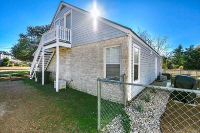 1002 Avenue D, Fredericksburg, TX 78624 - photo 5