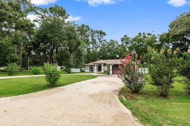 611 NE 10th St, Williston, FL 32696 - photo 5