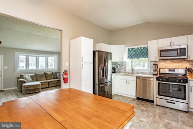 56 Pleasant Valley Dr, West Deptford, NJ 08096 - photo 4