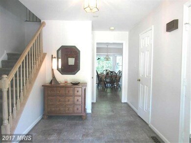 8941 Cross Chase Cir, Lorton, VA 22079 - photo 3