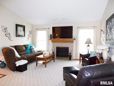 6540 Madison St, Davenport, IA 52806 - photo 5