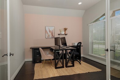 9406 Windward Bluff Way, the Woodlands, TX 77375 - photo 6