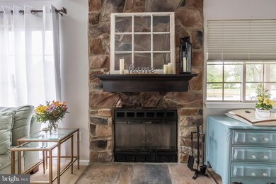 209 Christopher Place unit 9, Chalfont, PA 18914 - photo 4