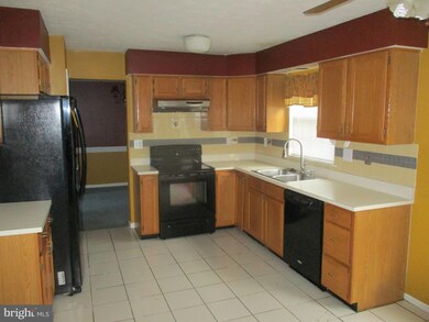 222 Lake Ozarks Dr, Bear, DE 19701 - photo 4