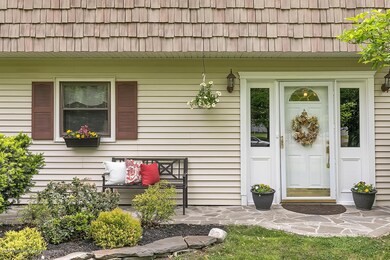 118 Cherry Tree Ln Middletown-large-006-