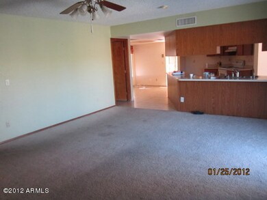 DINING ROOM/LIVING ROOM