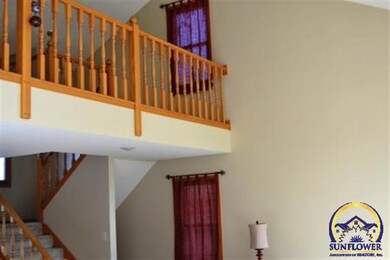 5675 SW 34th St, Topeka, KS 66614 - photo 6