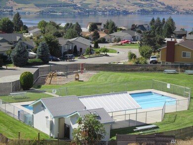 203 Orchard View Dr, Chelan, WA 98816 - photo 5