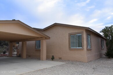 Carport/Side