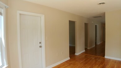 8 N Steele St unit 1, Worcester, MA 01607 - photo 5