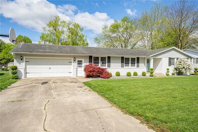 1011 N Martin St, Effingham, IL 62401 - photo 4