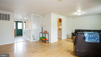 9502 Gunview Rd, Nottingham, MD 21236 - photo 5