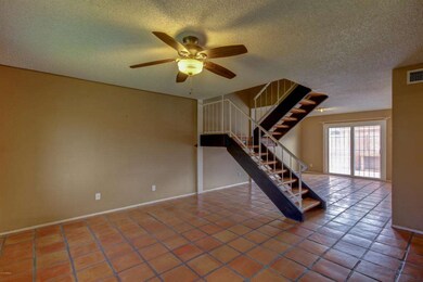 2902 East Clarendon (5)