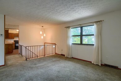 5008 Gunston Drive (3)