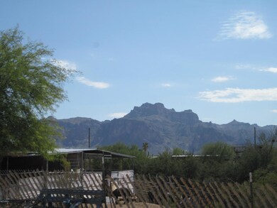 Mountain views to the east