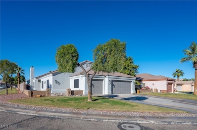 1446 Palm Dr, Laughlin, NV 89029 - photo 2