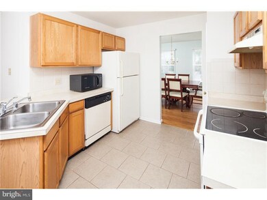 407 Ivory Ln, Newark, DE 19702 - photo 2