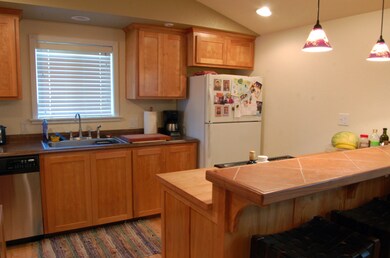 945 West St, Redding, CA 96001 - photo 3