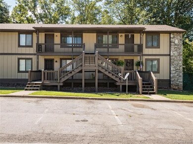 55 Dawnwood Cir unit 55, Asheville, NC 28803 - photo 2