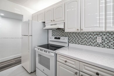 2025 Miami Rd unit 9, Fort Lauderdale, FL 33316 - photo 3