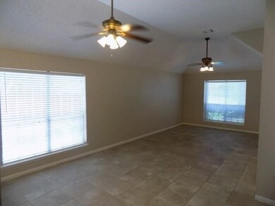 3907 Ashwood Dr, Pearland, TX 77584 - photo 5